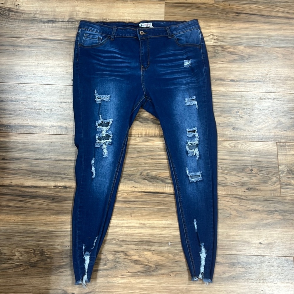 SIMPLY YOUNG | distressed high rise skinny jeans
